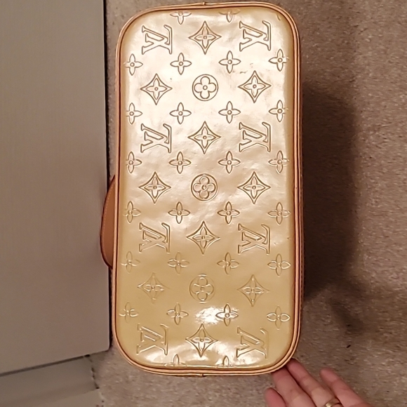 Louis Vuitton Vernis - Picture 7 of 13